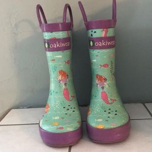 Rain boots toddler